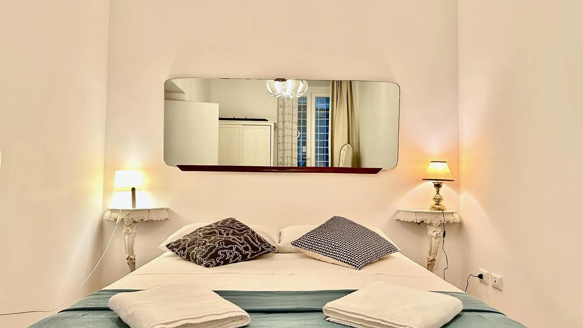 Vacanze Romane Laterano Apartment Rome